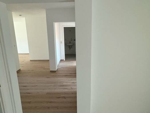 Wohnung zur Miete 1.250 € 3 Zimmer 85 m² Geschoss 2/3 frei ab sofort Mögeldorf Nürnberg 90482