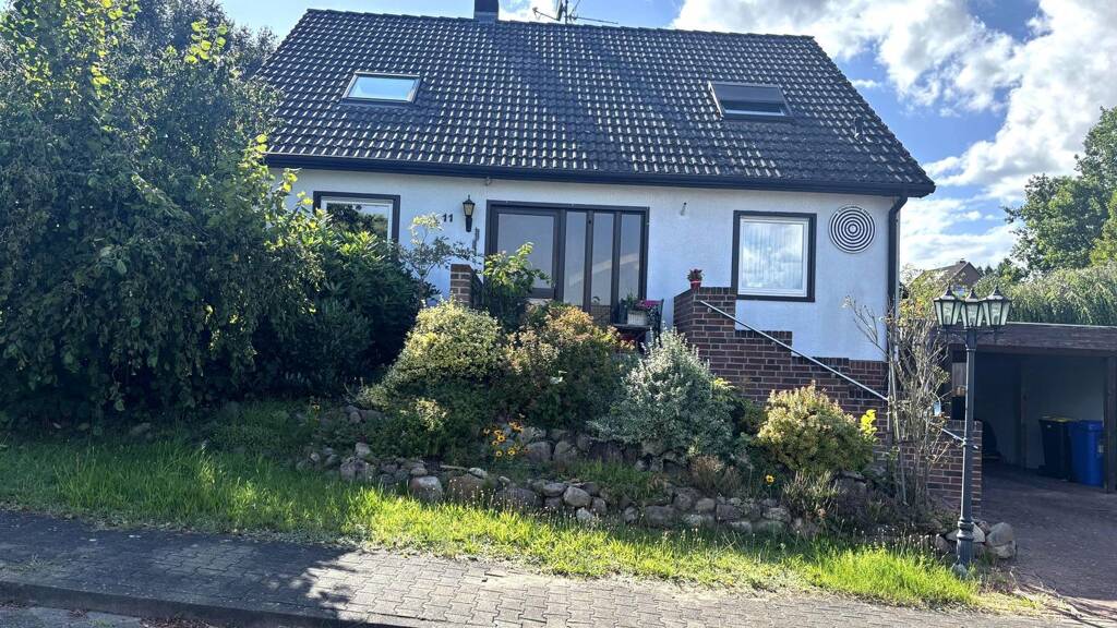 Einfamilienhaus zum Kauf 175.000 € 5 Zimmer 150 m² 1.192 m² Grundstück Bergen 29468