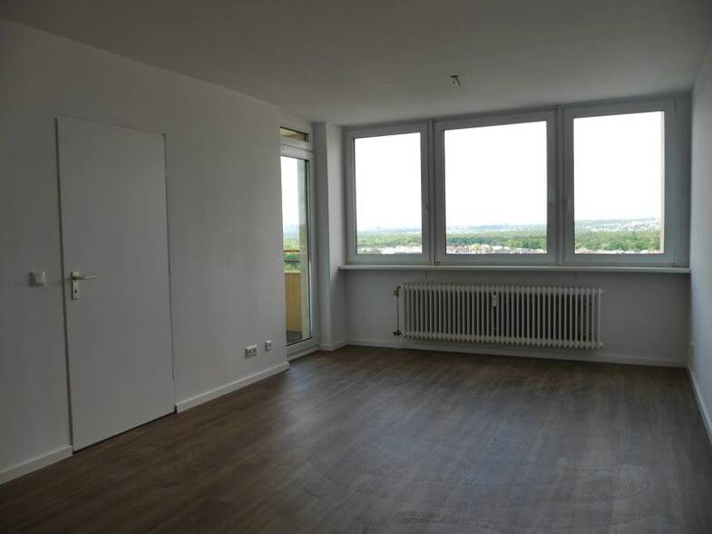 Wohnung zur Miete 770 € 2 Zimmer 65,3 m² 16. Geschoss frei ab 20.06.2025 Goethestr. 136 Bischofsheim Maintal 63477