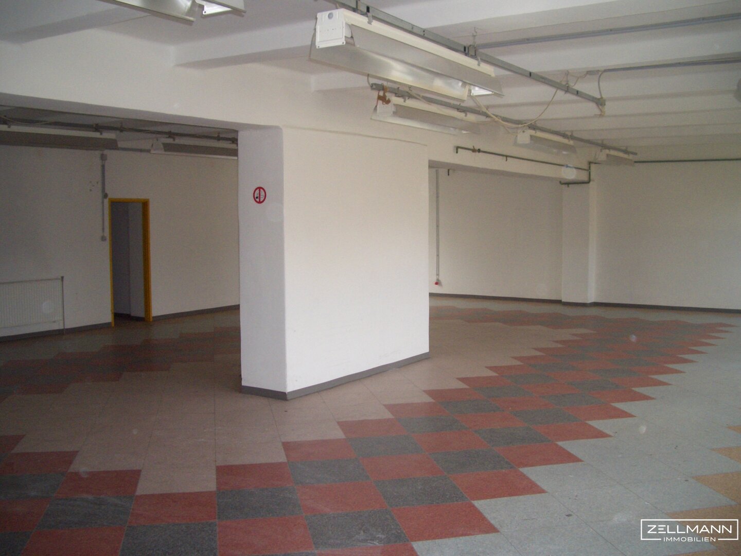 Büro-/Praxisfläche zur Miete 39,05 € 3 Zimmer 32,7 m²<br/>Bürofläche Josef Österreicher Gasse Wien 1230