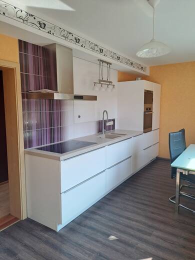 Haus zur Miete 750 € 5 Zimmer 150 m² 250 m² Grundstück frei ab sofort August-Bebel-Straße 29 Körner Körner 99998