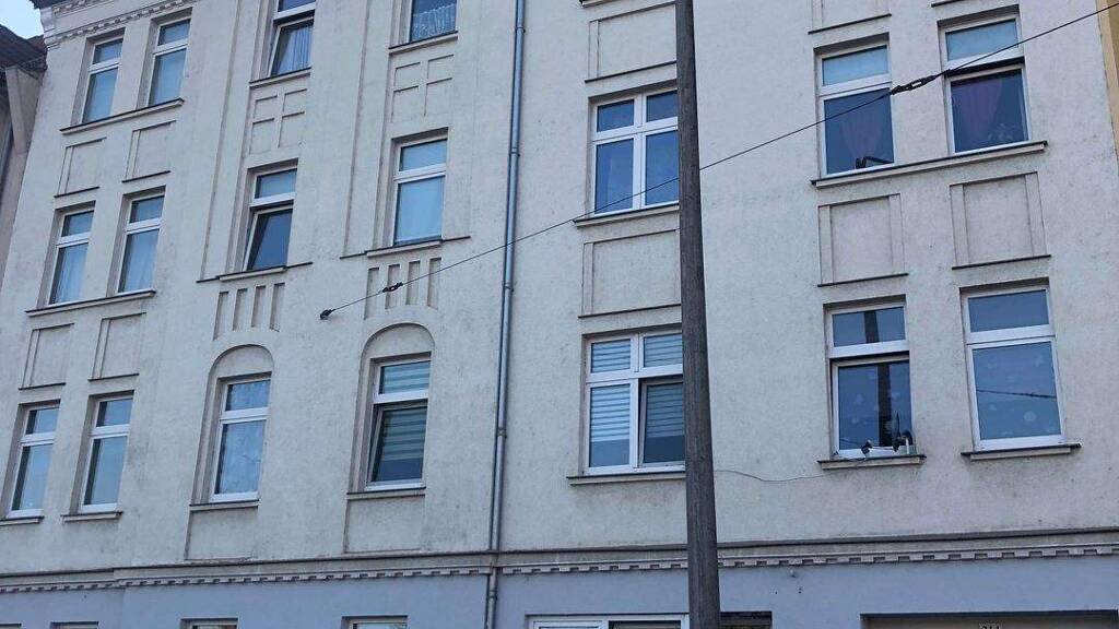 Studio zur Miete 740 € 4 Zimmer 86,9 m² 4. Geschoss frei ab sofort Merseburger Straße 214 Damaschkestraße Halle 06130