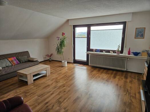 Penthouse zur Miete 650 € 3 Zimmer 120 m² Geschoss 2/3 frei ab sofort Balve 58802