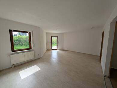 Wohnung zur Miete 450 € 2 Zimmer 63,7 m² EG frei ab sofort Weißenborn 07639