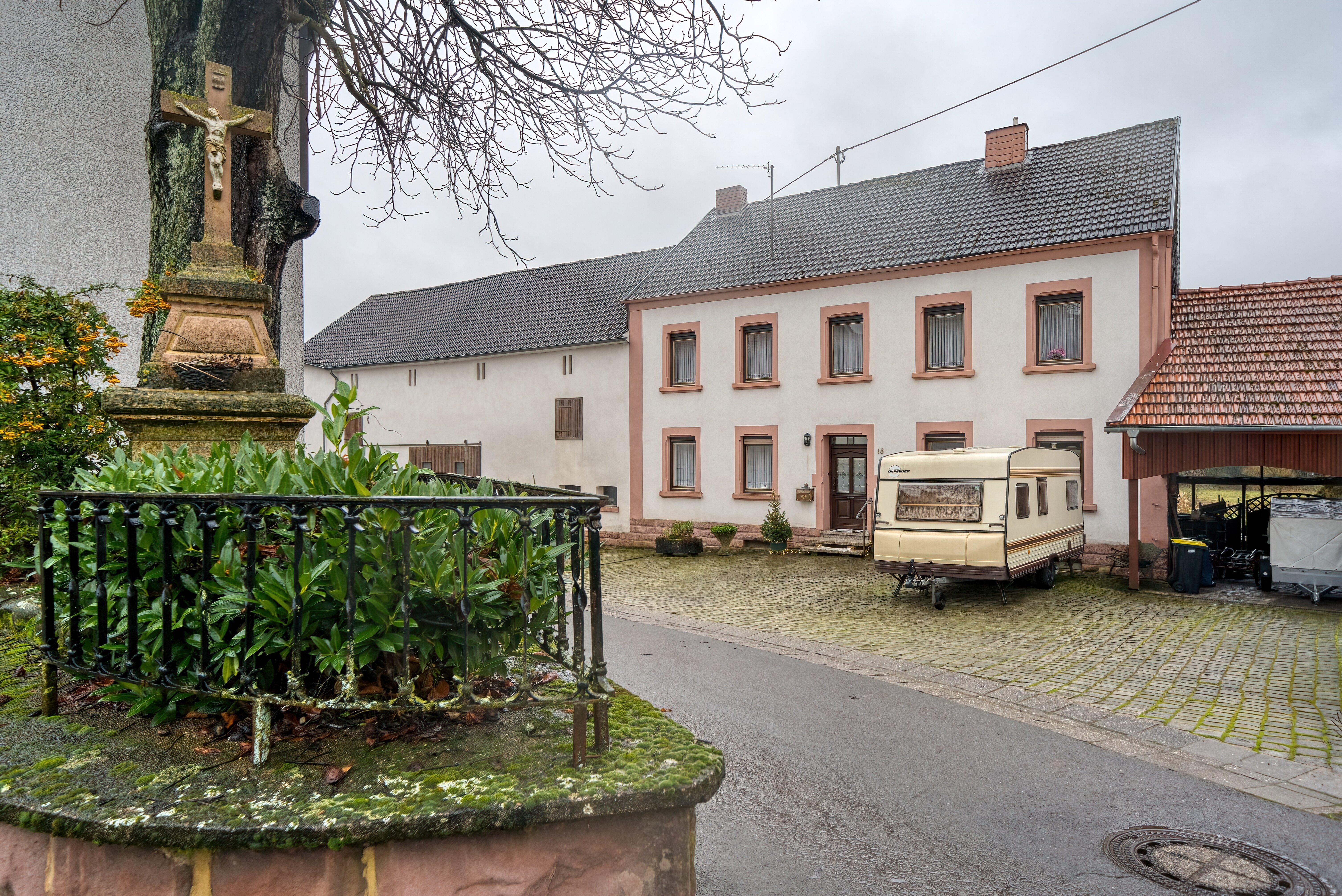 Bauernhaus zum Kauf 299.999 € 9 Zimmer 185 m²<br/>Wohnfläche 2.651 m²<br/>Grundstück Sotzweiler Tholey 66636