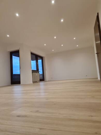 Wohnung zur Miete 1.000 € 5 Zimmer 130 m² 1. Geschoss Schroffenstrasse 61 Göllsdorf Rottweil 78628