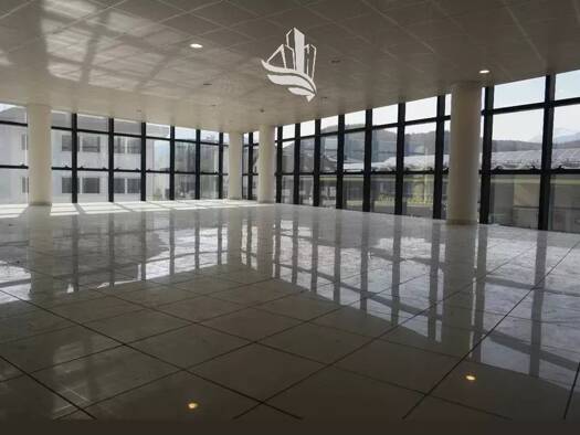 Laden zum Kauf 665.600 € via Michael Pacher Bruneck 39031