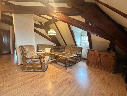 Wohnung zur Miete 325 € 2 Zimmer 41,5 m² 2. Geschoss frei ab 01.04.2026 Ilmenau 98693