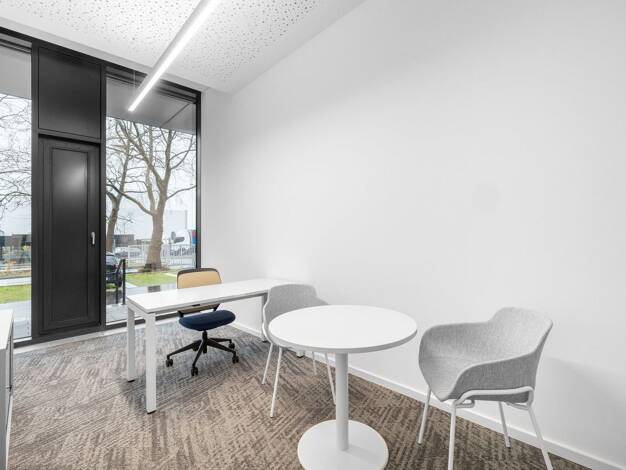 Bürofläche zur Miete provisionsfrei 499 € 8 m² Bürofläche Theodorstraße 105 Rath Düsseldorf 40472