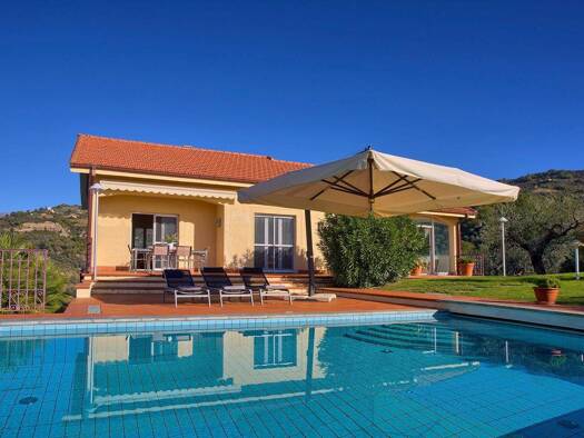 Villa zum Kauf 1.200.000 € 8 Zimmer 300 m² 26.847 m² Grundstück frei ab sofort Dolceacqua 18035