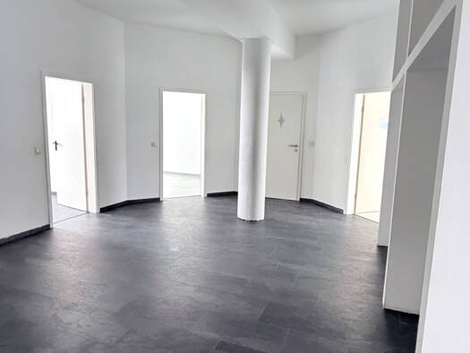 Wohnung zur Miete 1.100 € 5 Zimmer 140 m² Geschoss 2/4 frei ab sofort St Johann Mitte 66111