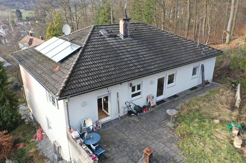 Mehrfamilienhaus zum Kauf 379.000 € 9 Zimmer 213 m² 1.334 m² Grundstück Krumbach Biebertal 35444
