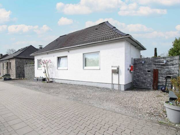 Einfamilienhaus zum Kauf 230.000 € 3 Zimmer 66 m² 295 m² Grundstück Rheda Rheda-Wiedenbrück 33378