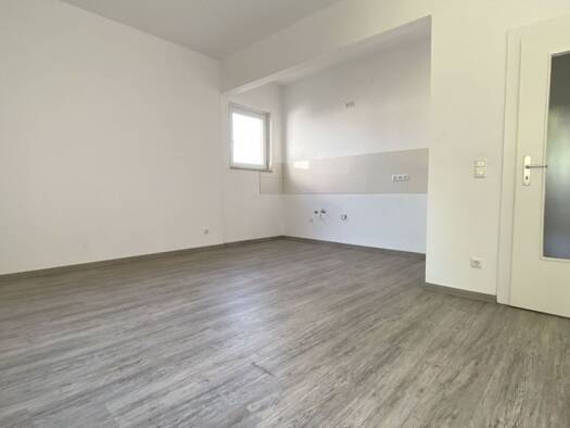 Studio zur Miete 420 € 1 Zimmer 49 m² 3. Geschoss frei ab 01.09.2026 Neustr. 65 Borbeck-Mitte Essen 45355