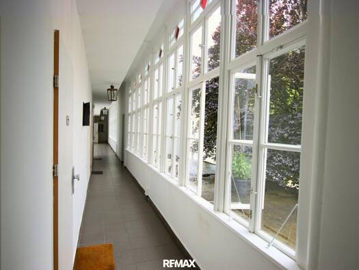 Praxis zum Kauf 259.000 € 3 Zimmer Baden 2500