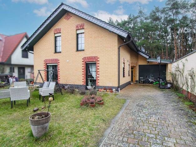 Sonstiges zum Kauf als Kapitalanlage geeignet 455.000 € 5 Zimmer 204 m² 724,1 m² Grundstück Semlin Rathenow 14712