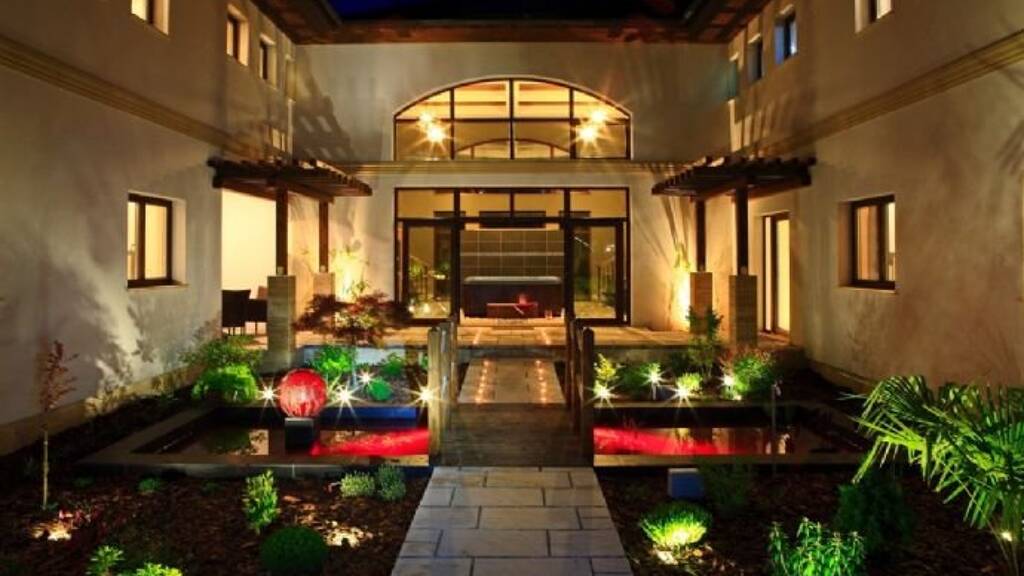 Haus zum Kauf provisionsfrei 1.220.000 € 14 Zimmer 473 m² 1.919 m² Grundstück GYENESDIÁS