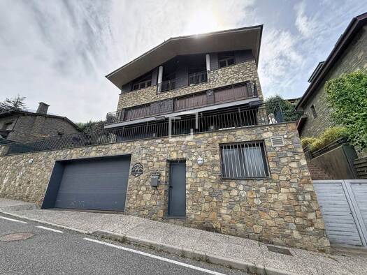 Haus zum Kauf 2.090.000 € 583 m² 543 m² Grundstück Aixirivall