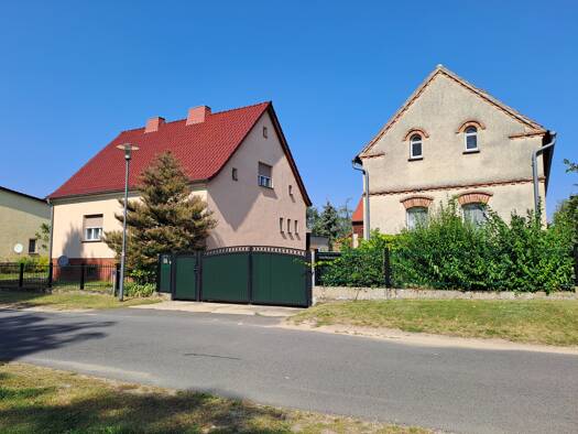 Bauernhaus zum Kauf 170.000 € 4 Zimmer 110 m² 5.760 m² Grundstück frei ab sofort Bomsdorf Neuzelle 15898