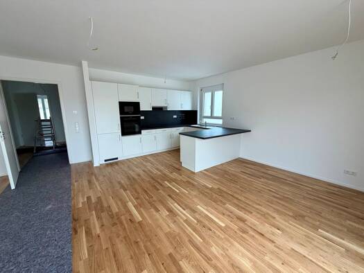 Wohnung zur Miete - Erstbezug 1.290 € 2 Zimmer 81 m² Geschoss 1/2 frei ab 01.11.2026 Unterjesingen Tübingen 72070