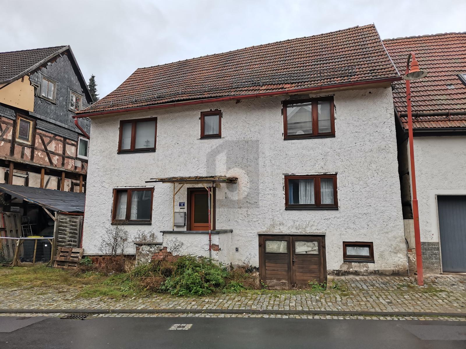 Einfamilienhaus zum Kauf 80.000 € 6 Zimmer 190 m²<br/>Wohnfläche 450 m²<br/>Grundstück Wahlbezirk 121 Suhl 98529