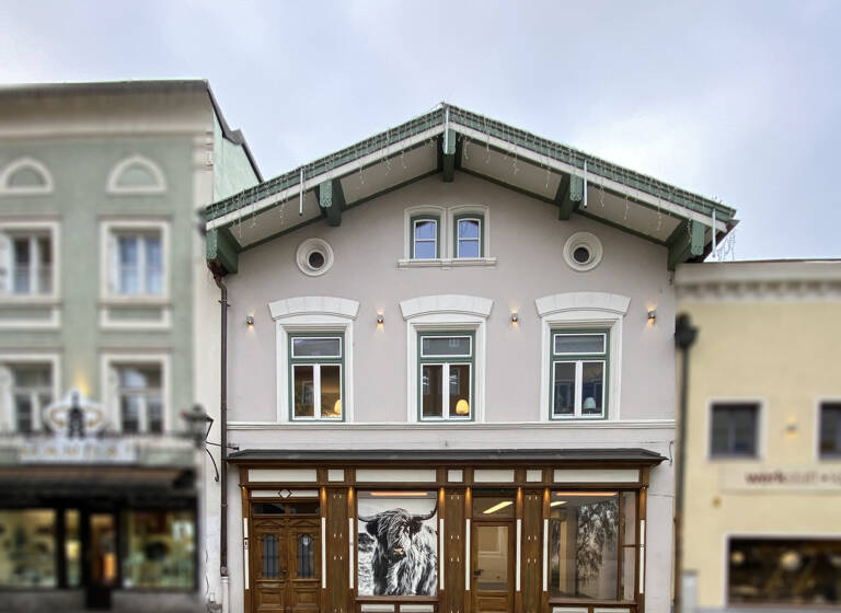 Einfamilienhaus zum Kauf 875.000 € 7 Zimmer 237 m²<br/>Wohnfläche 270 m²<br/>Grundstück Laufen Laufen 83410