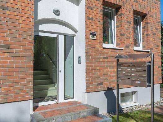 Mehrfamilienhaus zum Kauf provisionsfrei als Kapitalanlage geeignet 1.750.000 € 18 Zimmer 481,5 m² 1.005 m² Grundstück Hasseer Straße 46 Hassee Kiel 24113