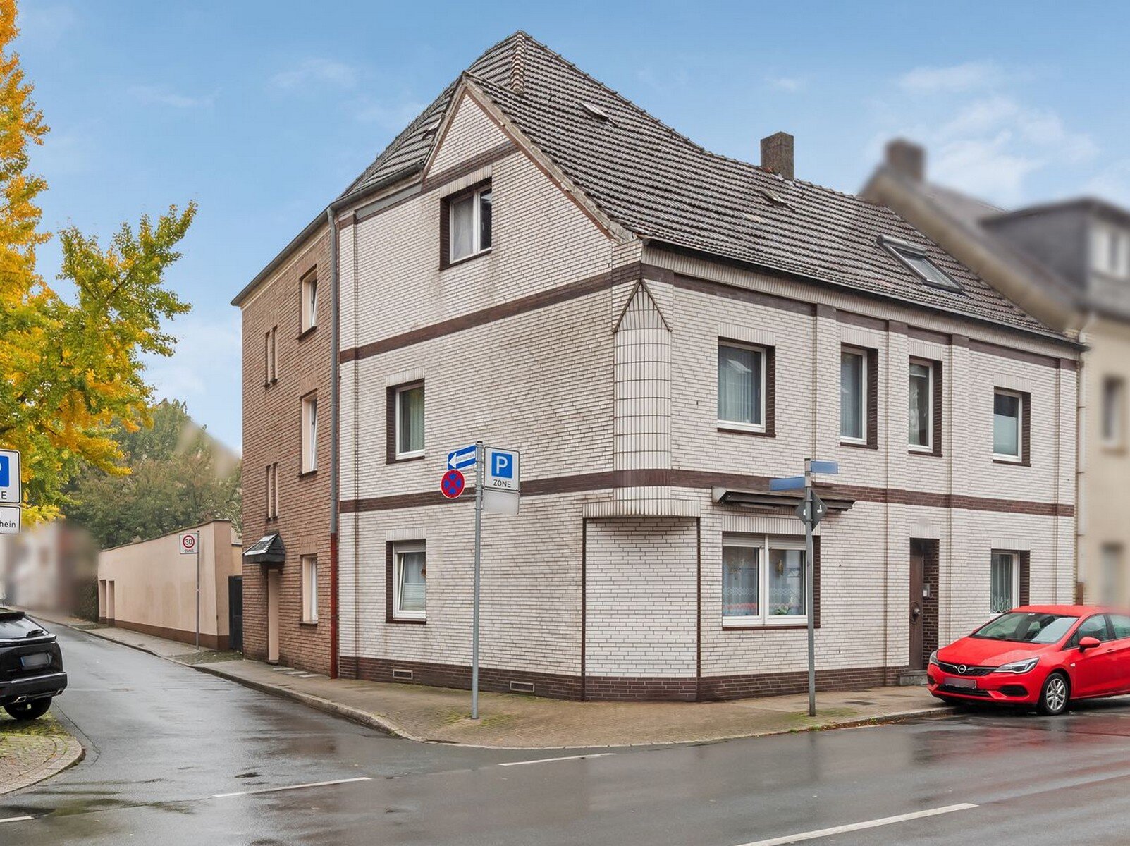 Mehrfamilienhaus zum Kauf 465.000 € 12 Zimmer 275,5 m²<br/>Wohnfläche 755 m²<br/>Grundstück Altstadt - Süd Oberhausen 46045