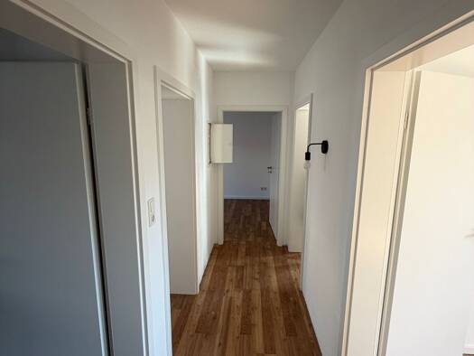 Wohnung zur Miete 700 € 3 Zimmer 64 m² Geschoss 1/2 frei ab sofort Eisenach Eisenach 99817