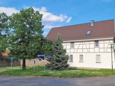 Einfamilienhaus zum Kauf 5 Zimmer 172 m² 1.490 m² Grundstück frei ab 01.09.2025 Buttstädt 99610