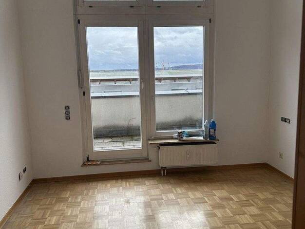 Wohnung zur Miete 1.450 € 3 Zimmer 90 m² 3. Geschoss Thekla-Kauffmann-Weg 7 Bad Cannstatt Stuttgart 70374