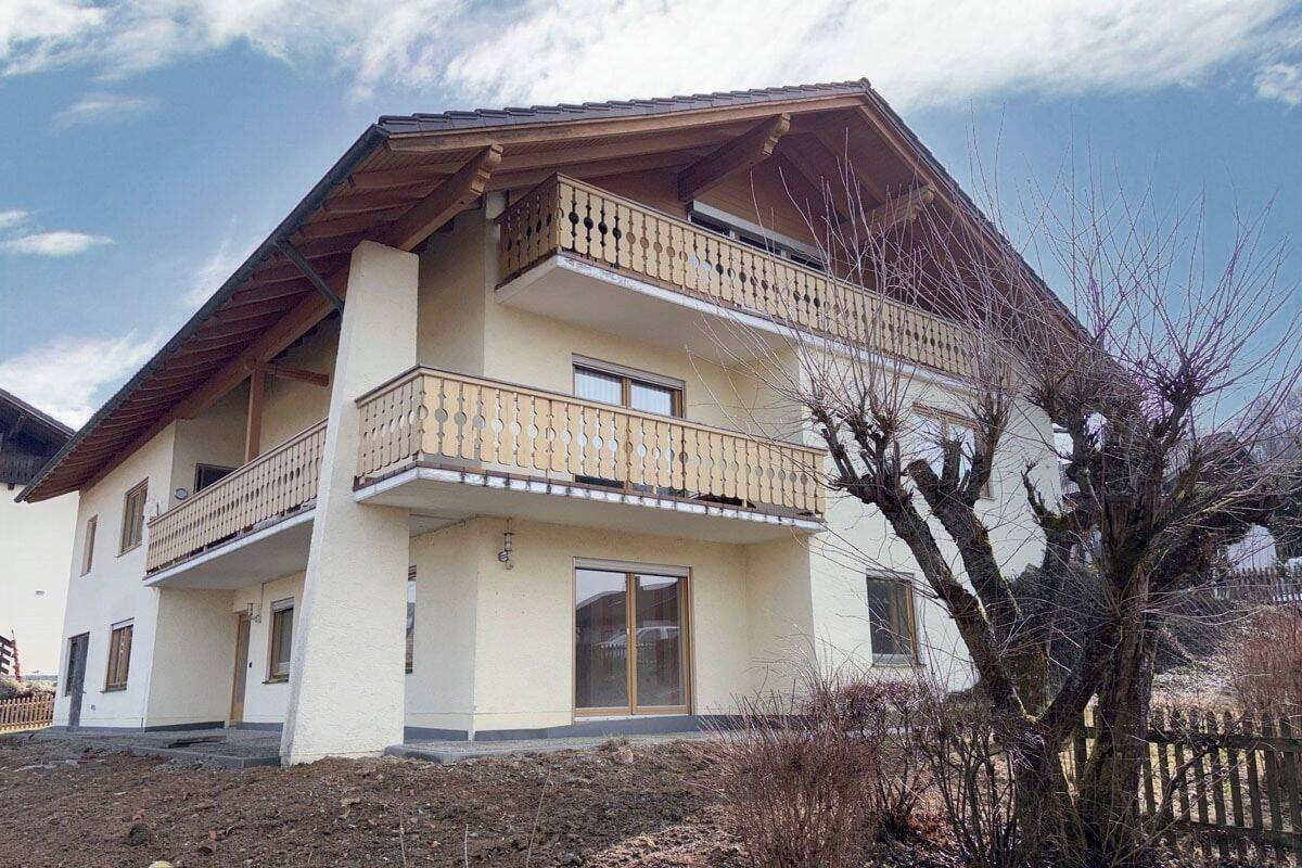 Immobilie in Lindberg - Landhaus mit Einliegerwohnung und ausgebautem Dachgeschoss in Zwiesel - Bild 1