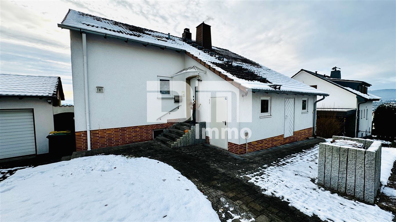 Einfamilienhaus zum Kauf 399.000 € 7 Zimmer 157,7 m²<br/>Wohnfläche 860 m²<br/>Grundstück ab sofort<br/>Verfügbarkeit Philippienenhof / Warteberg Kassel 34127