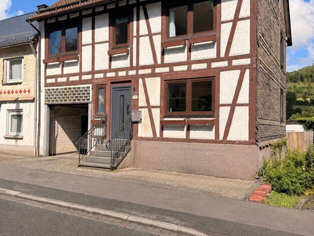 Reihenendhaus zum Kauf 169.900 € 5 Zimmer 150 m² 813 m² Grundstück Steinbrücken Dietzhölztal 35716
