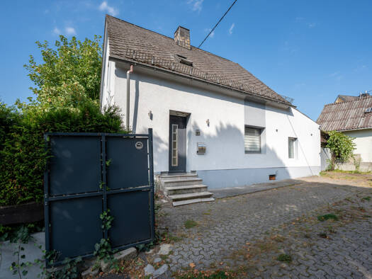 Einfamilienhaus zum Kauf 135.000 € 4 Zimmer 105 m² 306 m² Grundstück frei ab sofort Kaden 56459