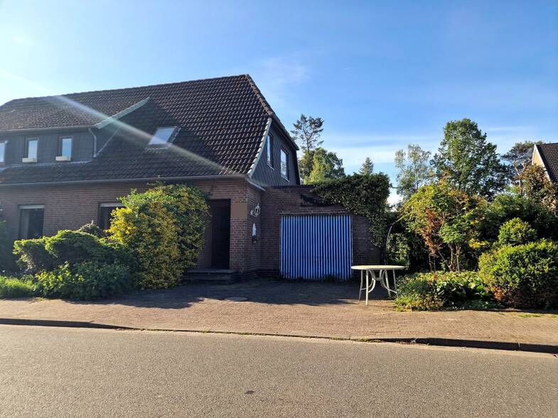 Doppelhaushälfte zum Kauf 179.000 € 6 Zimmer 129 m² 556 m² Grundstück Syke Syke 28857