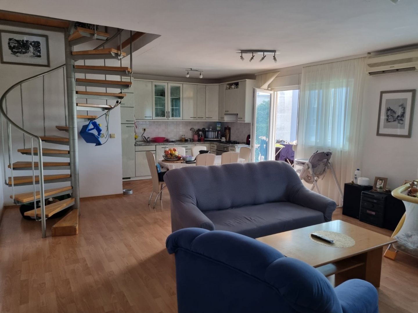 Wohnung zum Kauf 298.000 € 4 Zimmer 144 m²<br/>Wohnfläche 2.<br/>Geschoss Kastanjer