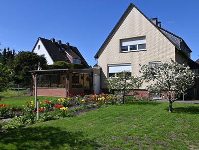 Mehrfamilienhaus zum Kauf 694.000 € 8 Zimmer 177,9 m² 801 m² Grundstück Gartenstr. 7 Ahlem Hannover / Ahlem 30453