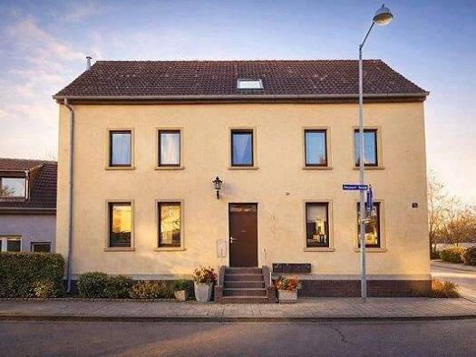 Wohnung zum Kauf 75.000 € 2 Zimmer 80,3 m² EG frei ab sofort Pechauer Straße Cracau Magdeburg 39114