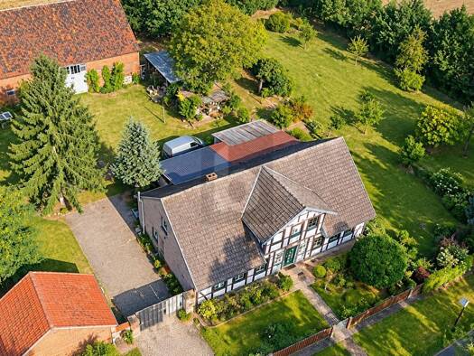 Bauernhaus zum Kauf 218.000 € 5 Zimmer 180 m² 16.235 m² Grundstück Apenburg Apenburg-Winterfeld 38486