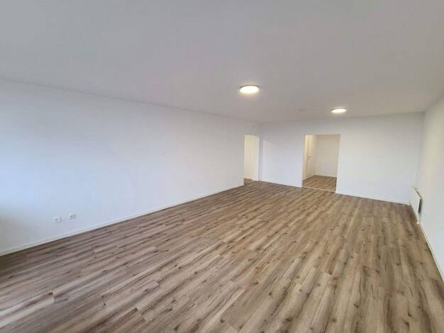 Wohnung zur Miete 1.790 € 3 Zimmer 109 m² 4. Geschoss Alzeyer Str. 1 Nied Frankfurt 65934