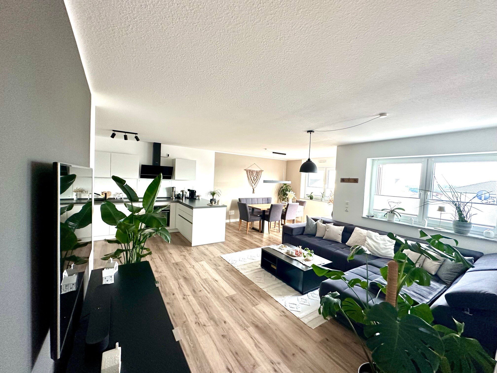 Wohnung zur Miete 1.045 € 4 Zimmer 108 m²<br/>Wohnfläche 2.<br/>Geschoss 01.11.2024<br/>Verfügbarkeit An den Hausäckern 14 Hagenbüchach Hagenbüchach 91469