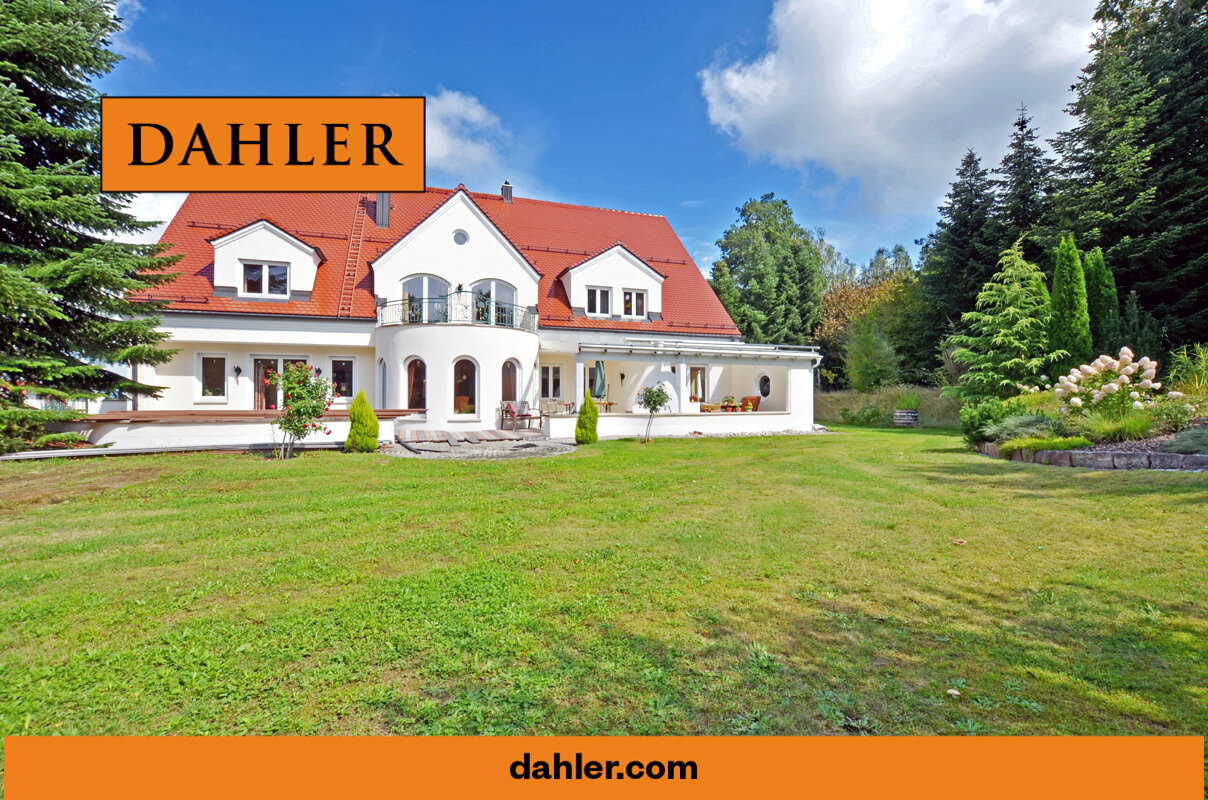 Einfamilienhaus zum Kauf 999.900 € 14 Zimmer 400 m²<br/>Wohnfläche 1.695 m²<br/>Grundstück Hinterried Buttenwiesen 86647