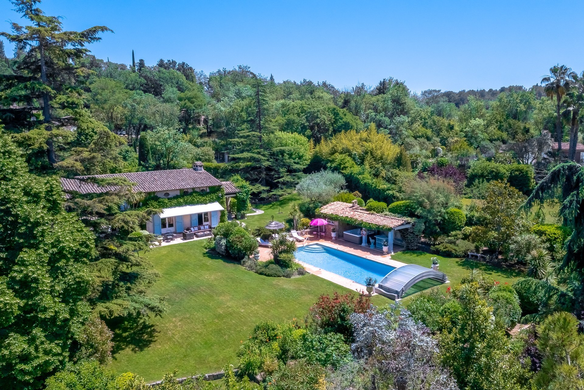 Einfamilienhaus zum Kauf 3.490.000 € 11 Zimmer 320 m²<br/>Wohnfläche 5.337 m²<br/>Grundstück CHATEAUNEUF GRASSE 06740