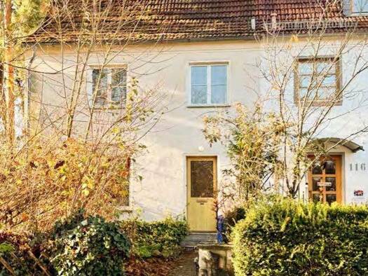 Reihenendhaus zum Kauf 198.000 € 6 Zimmer 104 m² 812 m² Grundstück Törten Dessau 06849