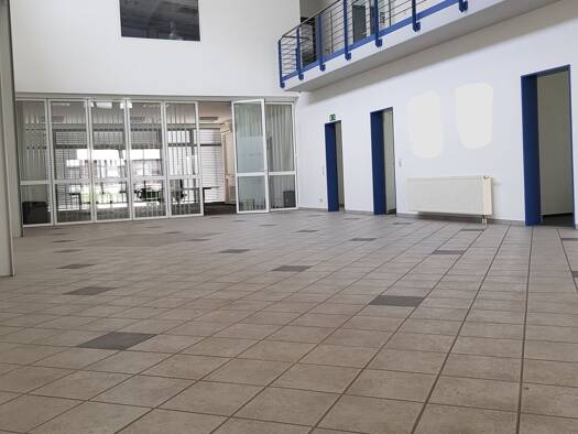 Lagerhalle zum Kauf 2.800.000 € 1.570 m² Lagerfläche Kirrlach Waghäusel 68753