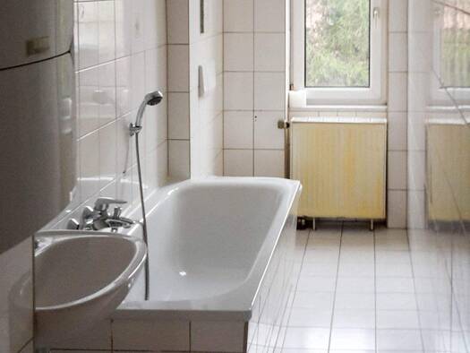 Wohnung zum Kauf 160.000 € 5 Zimmer 90 m² 1. Geschoss Naumburg Naumburg (Saale) 06618