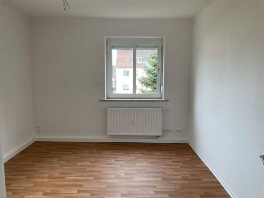 Wohnung zur Miete 940 € 4 Zimmer 110,5 m² frei ab sofort Gößnitz Gößnitz 04639