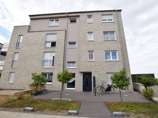 Wohnung zur Miete 1.245 € 3 Zimmer 81,9 m² Geschoss 2/3 frei ab 01.10.2026 Pastor-Halfen-Straße 2 Alt-Hürth Hürth 50354