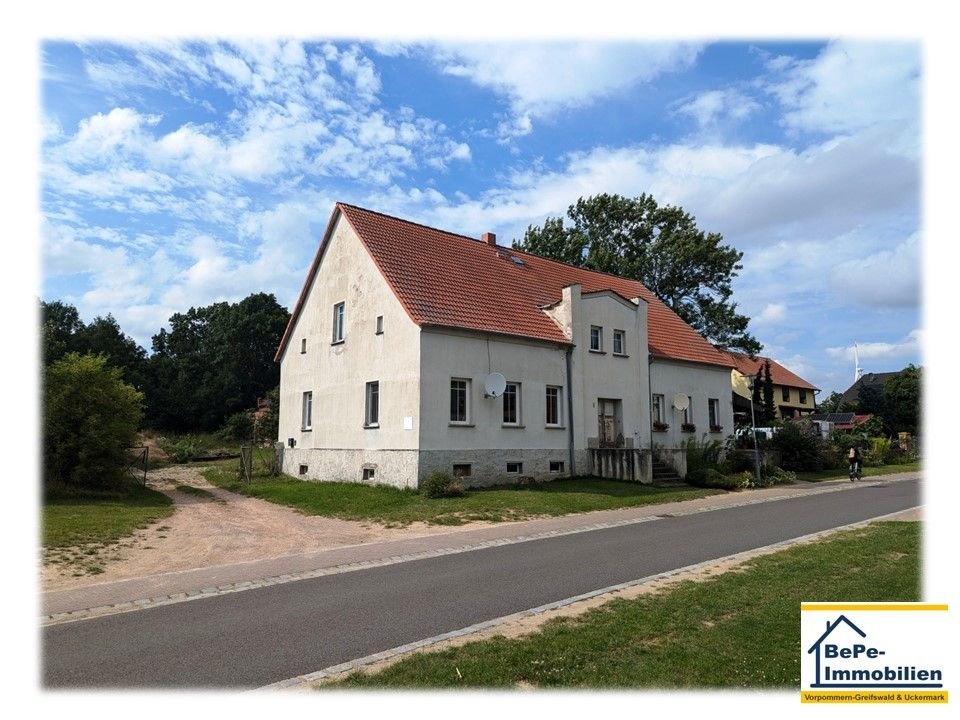 Haus zum Kauf 75.000 € 7 Zimmer 205 m²<br/>Wohnfläche 1.206 m²<br/>Grundstück Hohenholz Krackow 17329